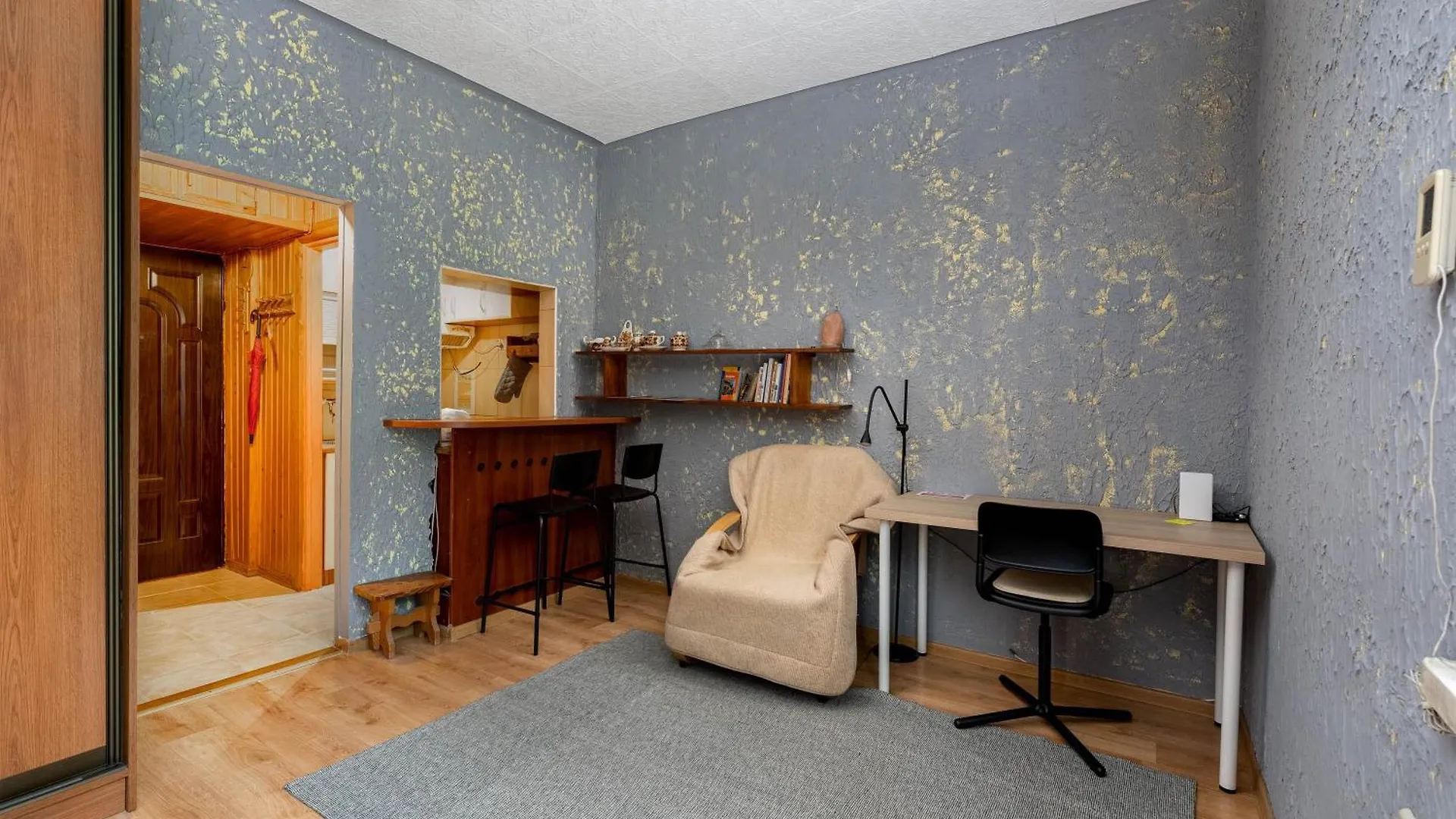 Nowa Huta Standard Apartment Krakau