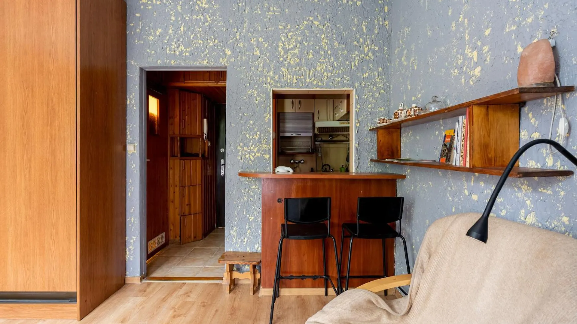 Nowa Huta Standard Apartment Krakau Polen