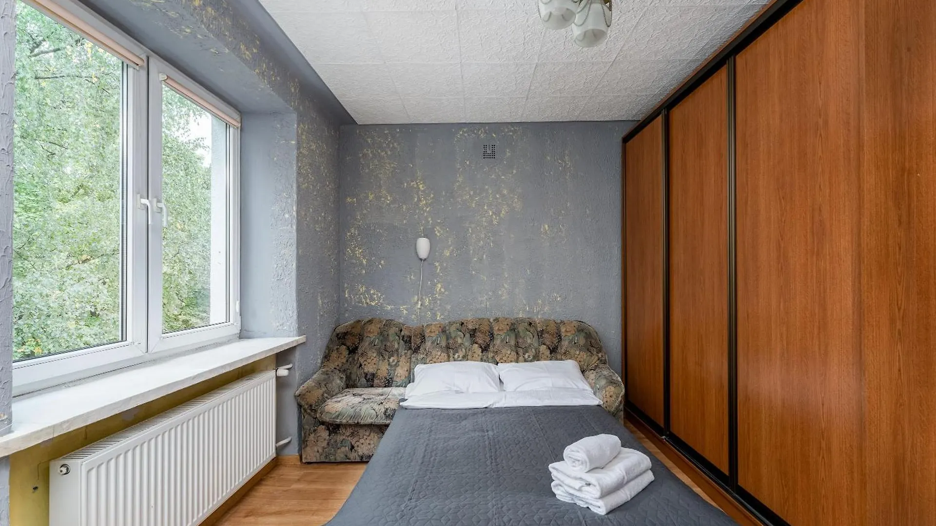 Nowa Huta Standard Apartment Krakau